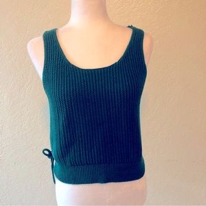 VINCE Women’s Hunter Green Cross-back Knitted Tank-Top Shirt Size M Tie On Right